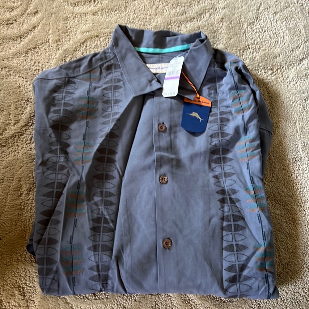 Tommy bahama brand new Mens button down dress shirt grAy with design size 2xb